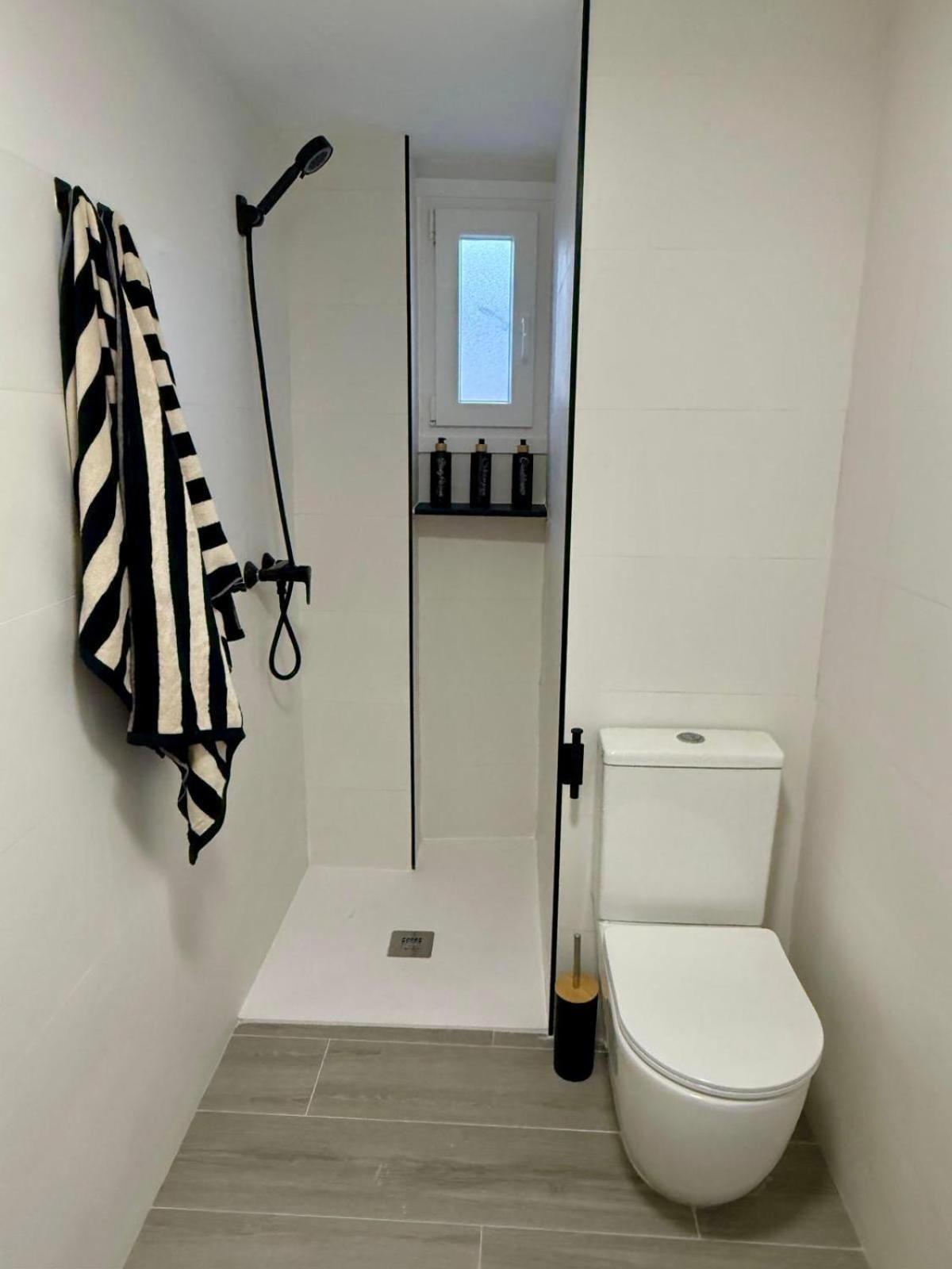 Apartamento Maui Beach En El Palo Málaga Exterior foto